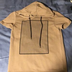 Short sleeve hoodie